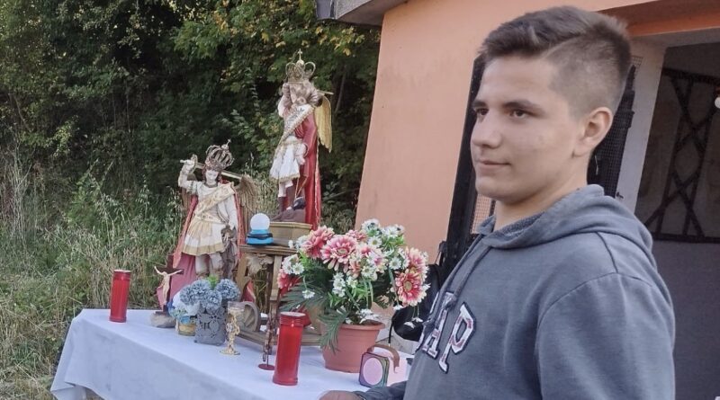 San Marco in Lamis, la chiesetta di “Sande Michelicchie” torna a rifiorire grazie all’iniziativa del sedicenne Michele Pio De Bergolis San Marco in Lamis, la chiesetta di “Sande Michelicchie” torna a rifiorire grazie all’iniziativa del sedicenne Michele Pio De Bergolis